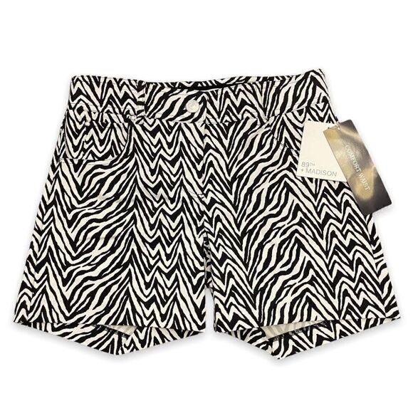 89th + Madison | Zebra Stretch Shorts - Picture 1 of 10